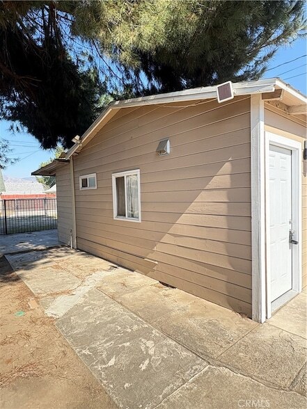 809 E Colton Ave, Unit AUCMGG in Redlands, CA - Building Photo - Building Photo