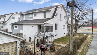 934 Paoli Pike in West Chester, PA - Building Photo