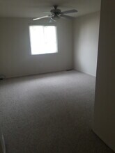 2300 Orchard Crest St in Shelby Township, MI - Building Photo - Building Photo