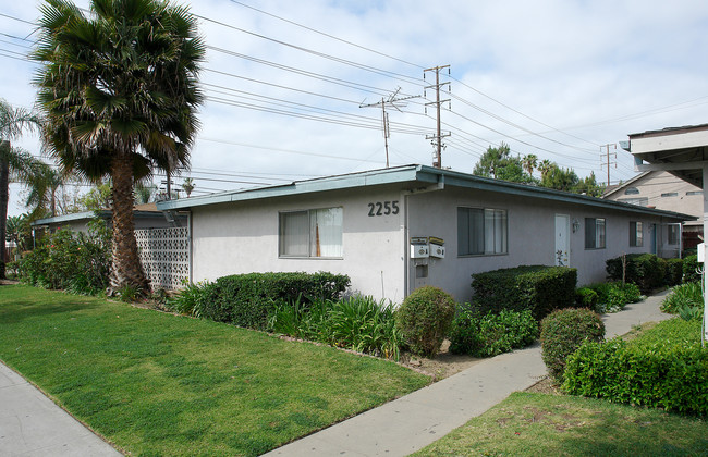 2253-2255 Pomona Ave in Costa Mesa, CA - Building Photo - Building Photo