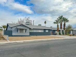 3210 Bluebird St in Las Vegas, NV - Building Photo - Building Photo