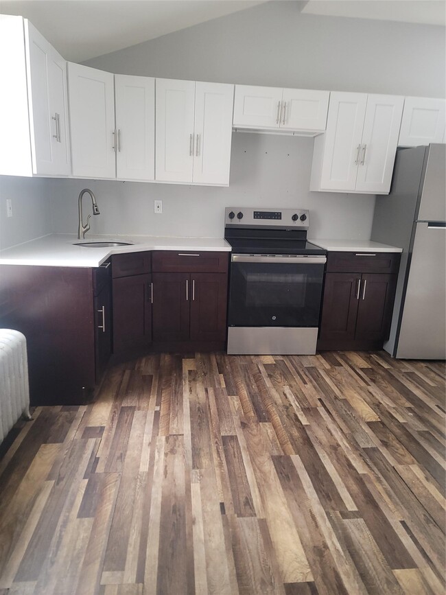 46 Landfield Ave in Monticello, NY - Building Photo - Building Photo