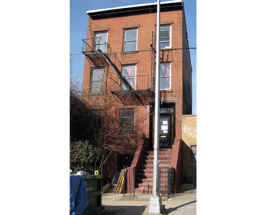 49-51 N 1st St in Brooklyn, NY - Building Photo