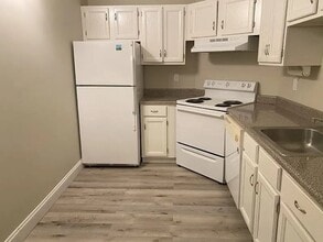 289 Elm St, Unit 14 in Medford, MA - Building Photo - Building Photo