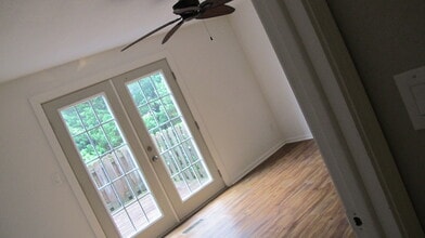 9611 Vinca Cir, Unit 3 in Charlotte, NC - Building Photo - Building Photo
