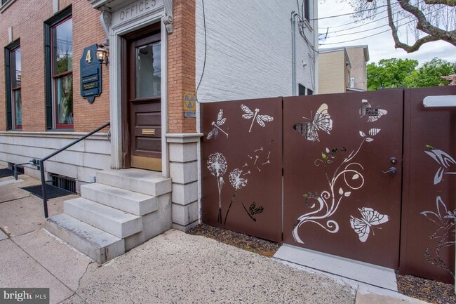 property at 41 Bridge St
