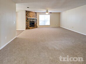 6747 Long Meadow Cir S in Jacksonville, FL - Building Photo - Building Photo