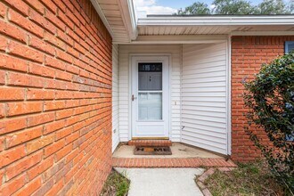 1569 Meadowbrook Ct in Niceville, FL - Building Photo - Building Photo