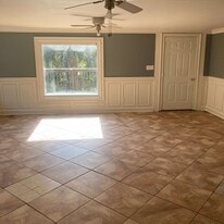 2185 S Lake Dr in Lexington, SC - Building Photo