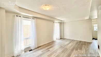 1591 Avonmore Sq in Pickering, ON - Building Photo - Building Photo