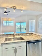 5125 Palm Springs Blvd in Tampa, FL - Foto de edificio - Building Photo