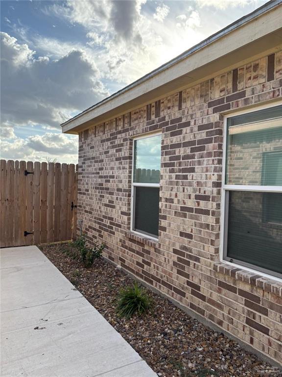 28 W Kohala Ave in Alton, TX - Building Photo - Building Photo