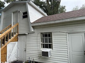 613 Carol Terrace in Kissimmee, FL - Building Photo