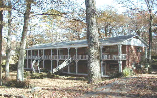 959 Pecan St in Clarkston, GA - Foto de edificio - Building Photo