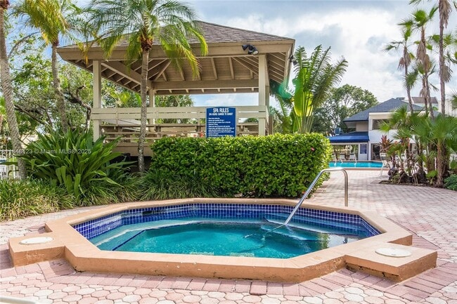 7765 SW 86th St in Miami, FL - Building Photo - Building Photo