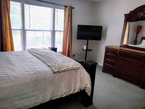 523 S Mead Dr in Clayton, NC - Building Photo - Building Photo