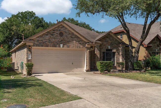 2100 Desco Dr in Austin, TX - Building Photo - Building Photo