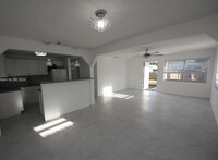 2219 Liberty St in Hollywood, FL - Building Photo - Building Photo