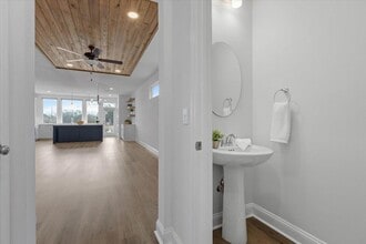 459 Grand Oaks Rd in Tallahassee, FL - Building Photo - Building Photo