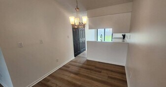 1836 Queensbridge Cir in Indianapolis, IN - Building Photo