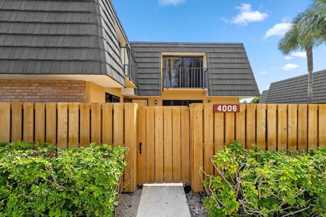 4006 40th Way