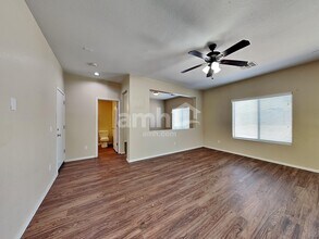 25822 W Nancy Ln in Buckeye, AZ - Foto de edificio - Building Photo