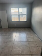 6439 Waldron Dr in Houston, TX - Building Photo - Building Photo