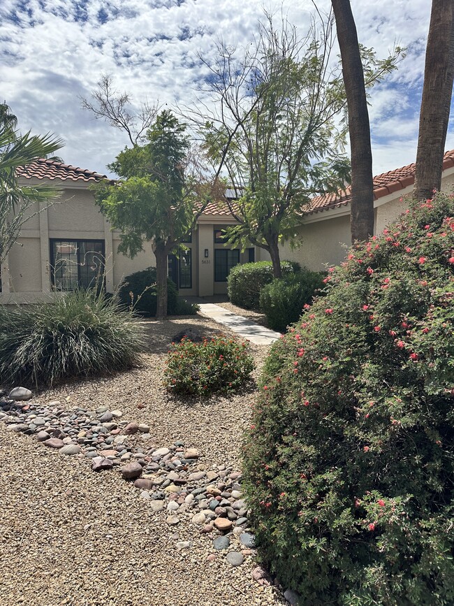property at 5631 E Hartford Ave