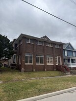 219 W Rush St in Kendallville, IN - Building Photo