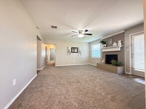 309 Linda Dr in Burleson, TX - Building Photo - Building Photo