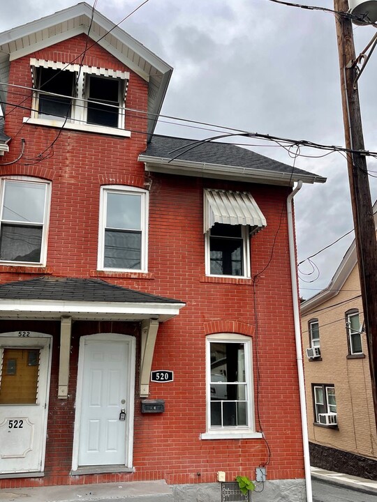 520 Hayes St in Bethlehem, PA - Building Photo