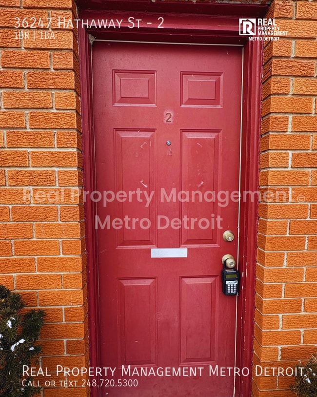 36247 Hathaway St in New Baltimore, MI - Building Photo - Building Photo