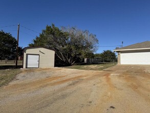 397 County Rd 3367 in Kempner, TX - Building Photo - Building Photo