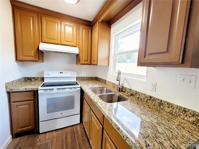 107 Bogambilia St in Mission, TX - Building Photo - Building Photo