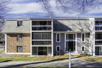 Fox Run in South Easton, MA - Foto de edificio - Building Photo