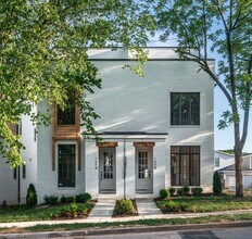 755B Lynwood Ave in Nashville, TN - Building Photo - Building Photo