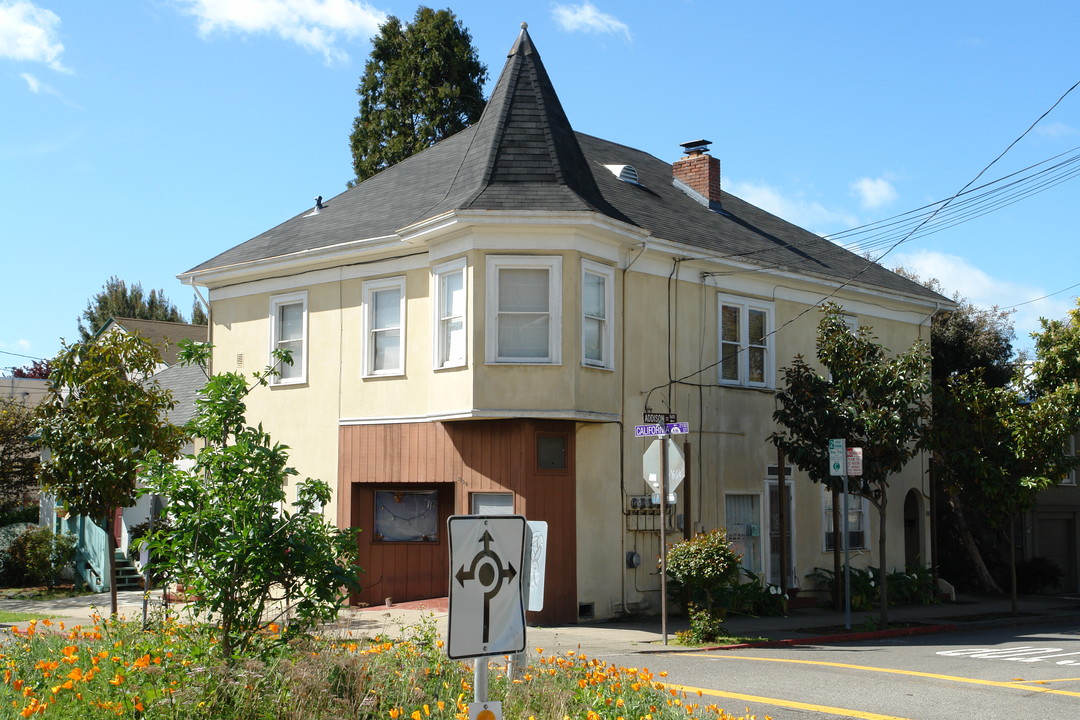 2100-2104 California St in Berkeley, CA - Building Photo