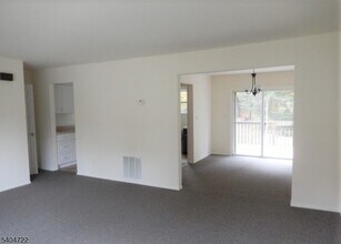 19 Grove St in Wanaque, NJ - Building Photo - Building Photo