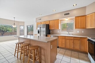 1825 W Corte Tulipan in Tucson, AZ - Building Photo - Building Photo