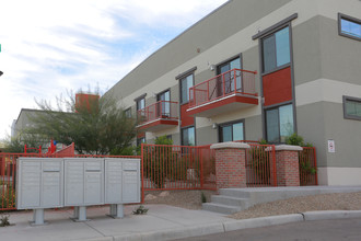 7th Avenue Commons in Tucson, AZ - Foto de edificio - Building Photo