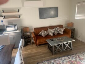 9401 R W Hoyt Way, Unit Single Family Home in El Paso, TX - Building Photo