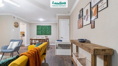 10020 Regal Park Ln-Unit -Top Floor.1207587 in Dallas, TX - Building Photo - Building Photo