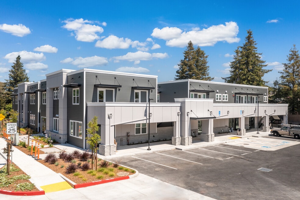 Edgewood Apartments and Nearby Rohnert Park Apartments For Rent