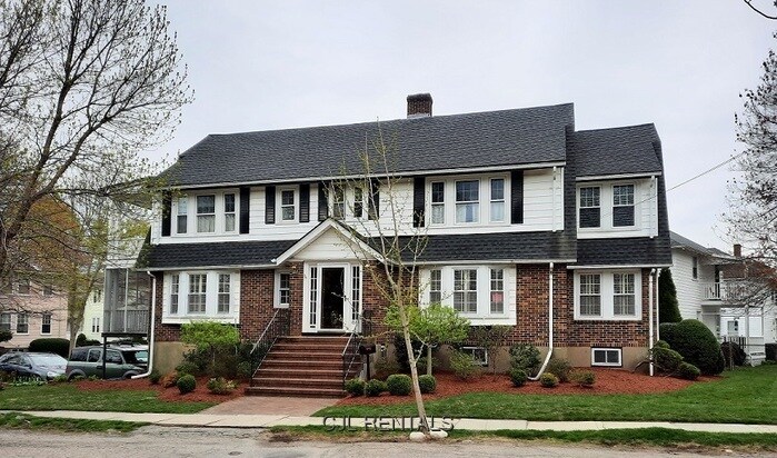 66 Elm St in Belmont, MA - Building Photo