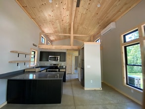 19 Tiny Time Ln in Greer, SC - Building Photo - Building Photo