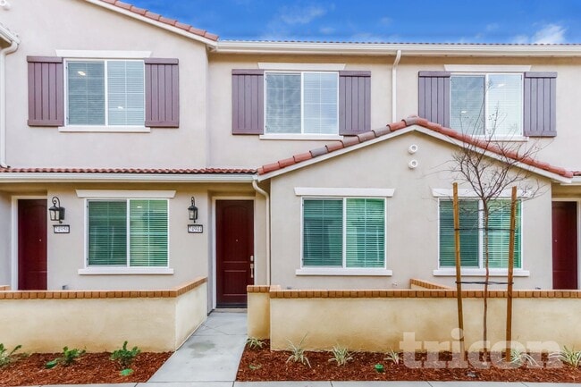 property at 24944 Siempre Ct