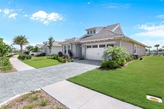 8850 Calypso Ct in Naples, FL - Building Photo - Building Photo