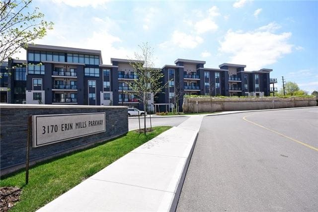 property at 3170-3170 Erin Mills Pkwy