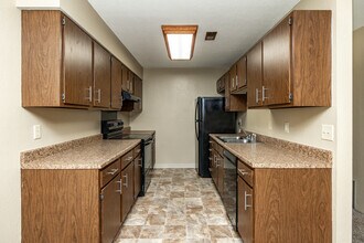 Raven Oaks Apartments in Dubuque, IA - Foto de edificio - Interior Photo