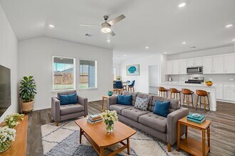 20550 Fourier Dr in New Caney, TX - Building Photo - Building Photo